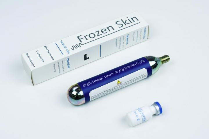 Набор баллон с газом CO2 и омолаживающая сыворотка к пистолету криолифтинга Frozen Skin RL-D09