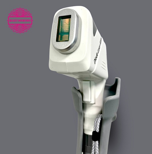 Купить Гибридный лазер (755/808/1064 + Elos) "Beauty Instrument Hybrid Prof Pro" с 2 насадками 15*15 мм и 15*30 мм по цене 934 000 руб.